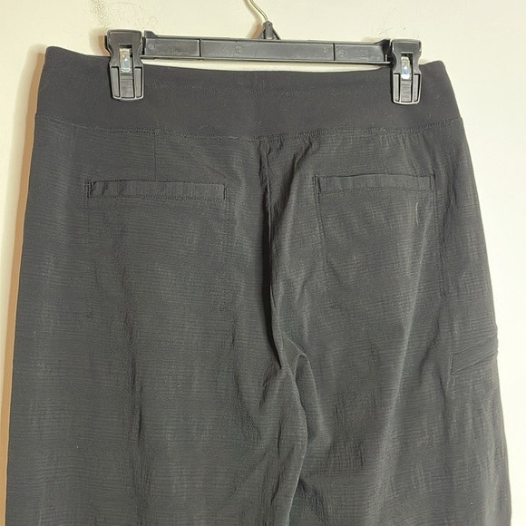 Athleta | Women’s Black Trekkie North Ripstop Ankle Pants Size 6 Zip Pockets - Picture 5 of 9